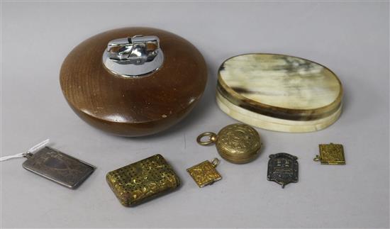 Miscellaneous collectables including a silver stamp case, horn snuff box, silver Cowal Medal, metal sovereign case & 3 other items.